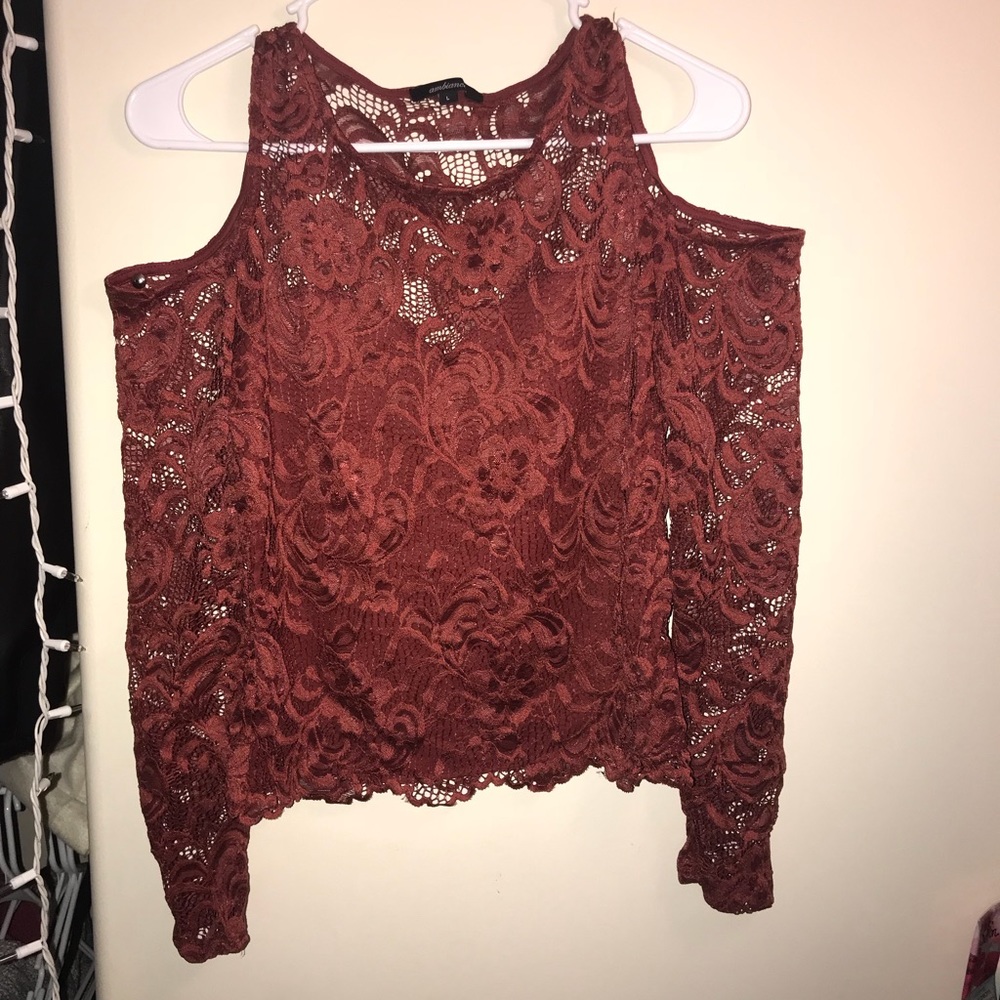 Open shoulder lace top